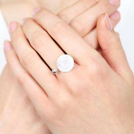 Inel geometric argintiu Karla [1]