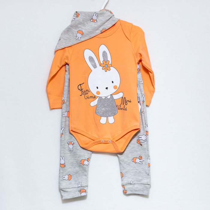 Set Bebe Fetiță Iepuras- Body, Pantaloni și Bavetica [2]