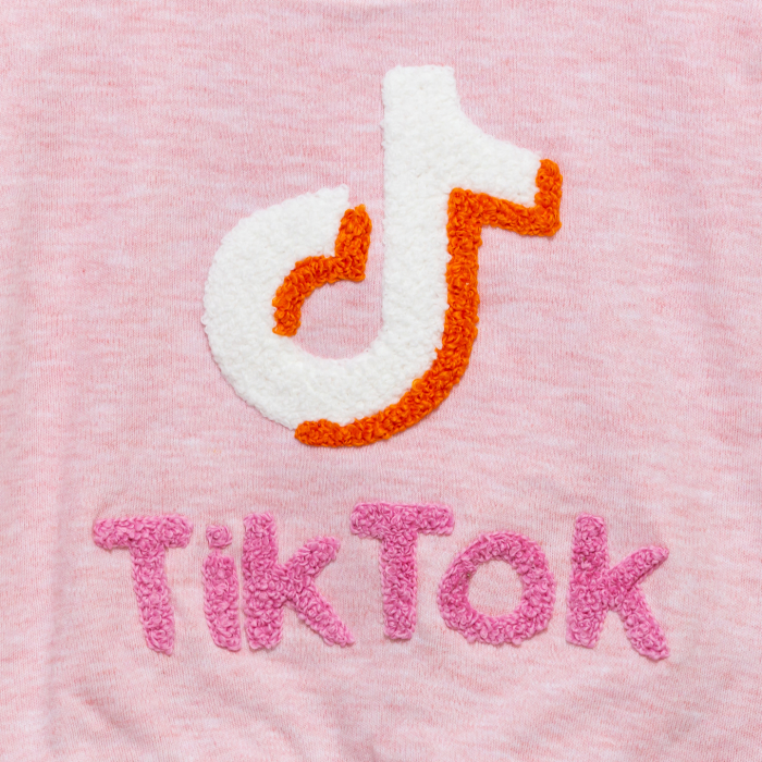 Bluza bebelus si pantaloni Tik Tok [4]