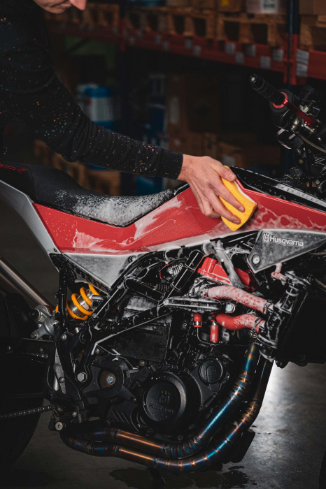 Starter kit curatare motocicleta [10]