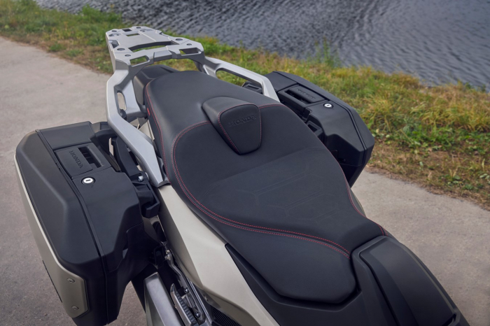 2025 Honda FORZA 750 [17]