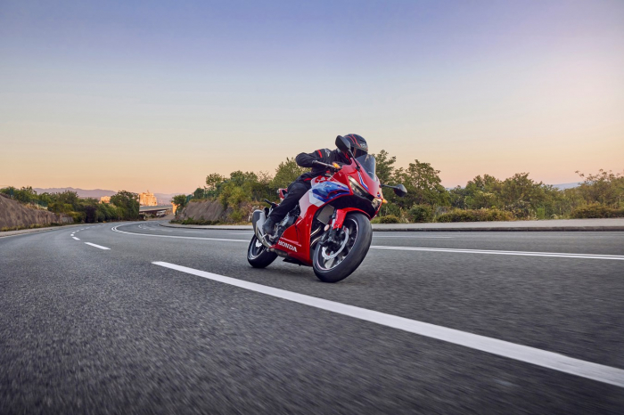 HONDA  CBR 500R [9]