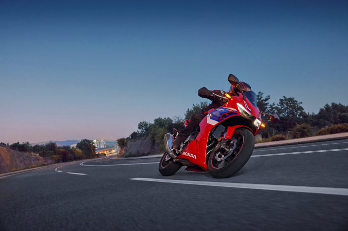 HONDA  CBR 500R [8]