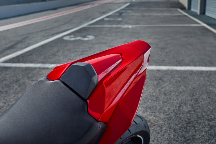 HONDA CBR 650R [7]
