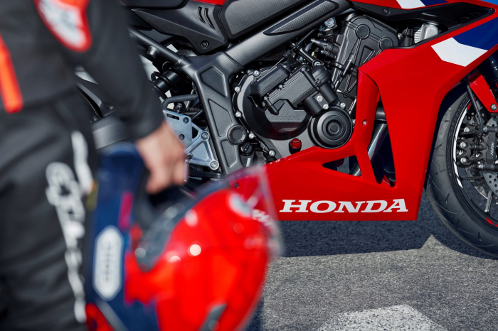 HONDA CBR 650R [12]
