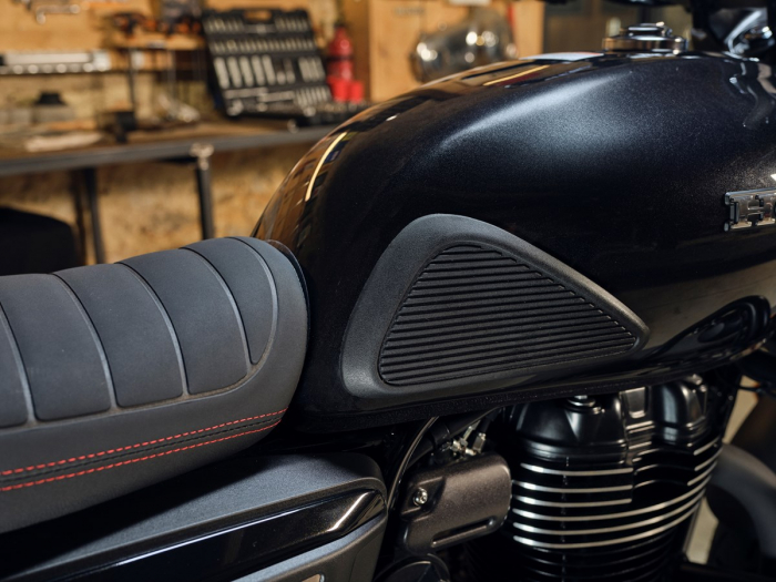 Honda GB350S [24]