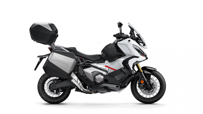 HONDA X-ADV 750 [9]