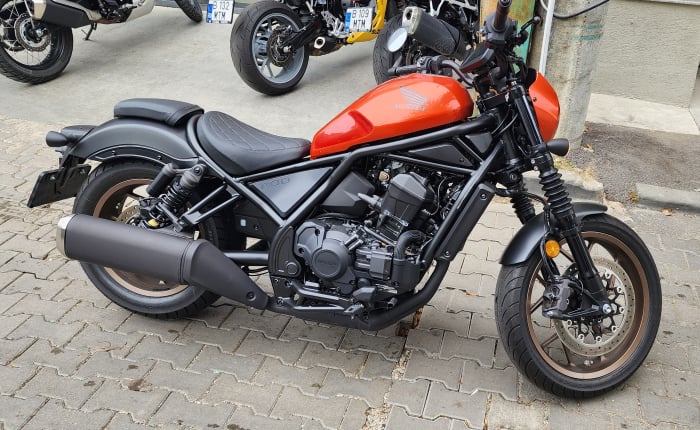 Moto Rulata Honda REBEL 1100 DCT Special Edition 2025 [1]