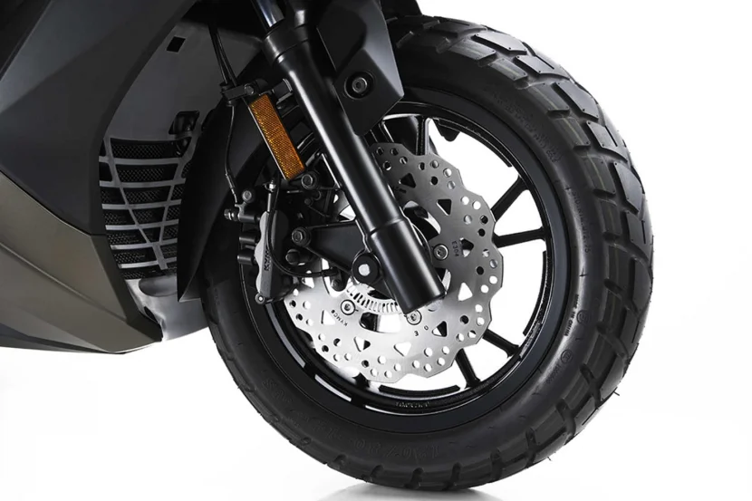 Scuter Kymco DTX 360 TCS [11]