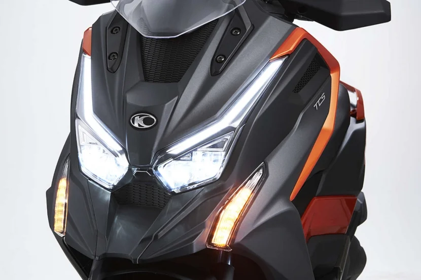 Scuter Kymco DTX 360 TCS [9]