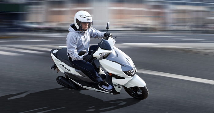SUZUKI AVENIS 125 [8]
