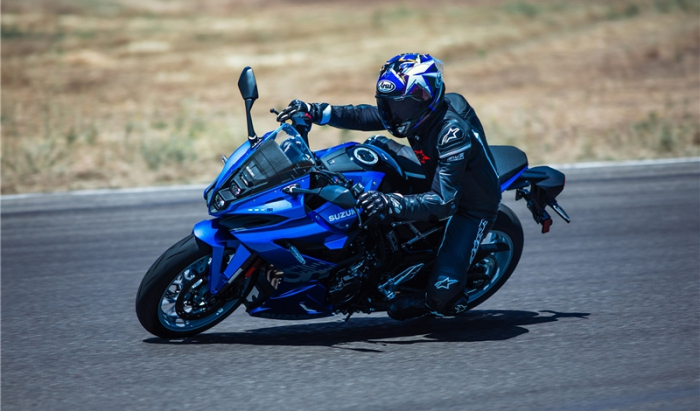 SUZUKI GSX-8R [6]