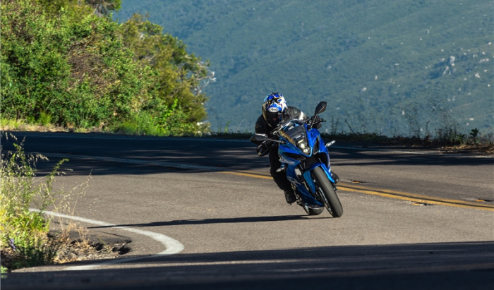 SUZUKI GSX-8R [10]