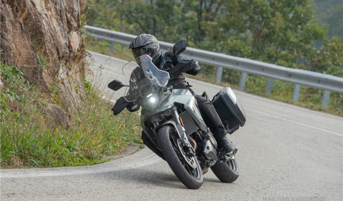 SUZUKI V-STROM 800SE [4]