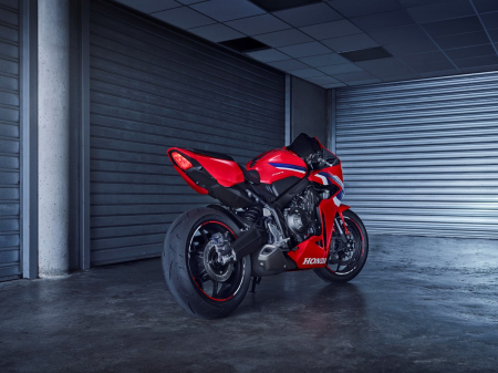 HONDA CBR 650R [28]