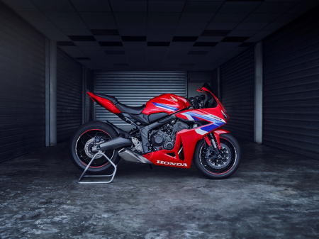 HONDA CBR 650R [29]