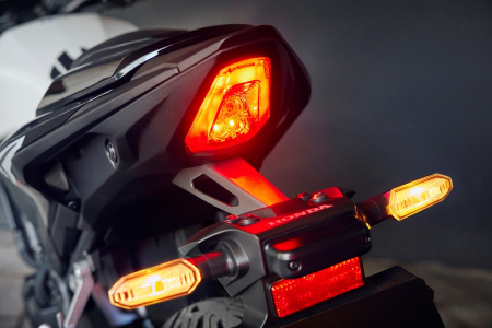 HONDA HORNET 500 [6]