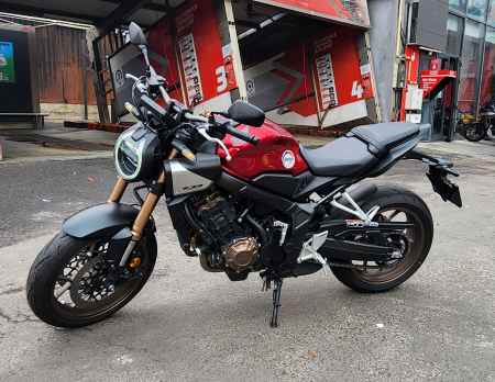 Moto rulata  HONDA CB650R E-Clutch [2]