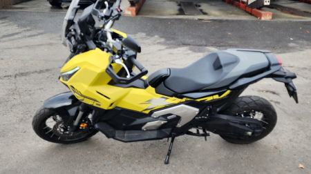 Moto rulata HONDA X-ADV 2025 [1]