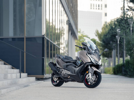 Scuter Kymco AK 550 Premium AIBS TCS [5]