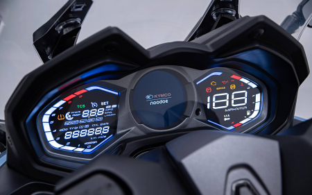 Scuter Kymco AK 550 Premium AIBS TCS [3]