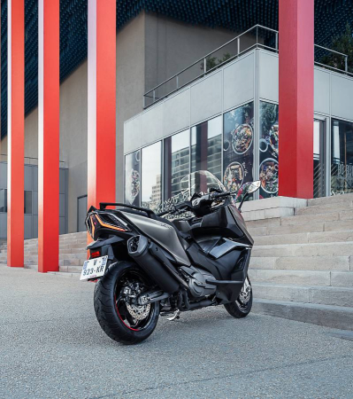 Scuter Kymco AK 550 Premium AIBS TCS [15]