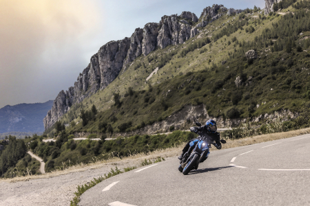 SUZUKI GSX-8S [9]