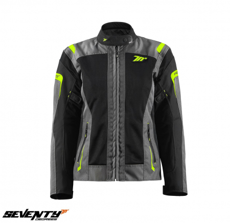 Geaca (jacheta) motociclete femei Touring Seventy vara model SD-JT68 Sahara culoare: gri/fuchsia (roz)  Geaca Deventy model SD-JT68 Sahara este o geaca de vara, conceputa pentru a asigura o foarte buna ventilatie, dar si protectie in zilele calduroase. Disponibila intre marimile XS-2XL, acest echipament vine echipat cu protectii Level A la umeri si coate, si combina materiale de calitate inalta, pentru siguranta si confort. Construita cu mesh rezistent si elemente de neopren la guler, geaca asigura un flux de aer optim, dar si un design elegant. Include protectii Level 1 la umeri si coate, dar si un buzunar pentru protectie spate, in situatia in care se doreste echiparea gecii cu protectie spate (protectia spate nu este inclusa; se achizitioneaza separat). Membrana interioara waterproof detasabila ofera protectie suplimentara in conditii de ploaie usoara. continand elemente reflectorizante si avand posibilitatea ajustarii gecii la talie (velcro-adjusted waist), geaca SD-JT68 Sahara este ideala pentru motociclistii ce cauta confort si stil, in utilizarea zilnica a motocicletei sau scuterului.  Descriere: • geaca tip touring/urban; • material: high resistant polyester 600D; • culoare: gri/fuchsia (roz); • tip croi: • geaca waterproof.  Caracteristici: • impermeabilitate: da; • protectie termica: nu; • geaca tip Touring/Urban, fabricata din 600D poliester, 100% ventilala si foarte usoara; • elemente reflectorizante pe exterior, pentru o vizibilitate mai buna; • interior detasabil, impermeabil; • talie ajustabila in laterale; • protectii Level 1 la umeri si coate, omologate si detasabile, pentru a oferi siguranta si protectie; • geaca este e prevazuta cu buzunar pentru protectie spate (protectia spate nu este inclusa, se achizitioneaza separat); protectia spate se comanda separat; • model certificat CE, clasa A, cu omologarea EN 17092-4:2020 standard; • protectii: protectii coate si umeri Level 1 (umeri: Clasa A, level 1; coate: Clasa A, level 1); • buzunar special in geaca pentru depozitarea telefonului mobil sau a ochelarilor de vedere/soare; • manecile pot fi ajustate, in circumferinta, la nivelul bratelor (reglaj sub umeri).  Compozitie: • exterior geaca: – mesh polyester 600D; • interior geaca: – polyester 600D. [1]