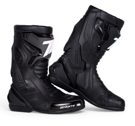 INCALTAMINTE - Ghete moto Seventy SD-BR26 Alpha negru/alb