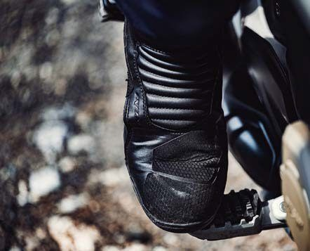 Ghete moto Ixon Midgard WP MS negru [1]