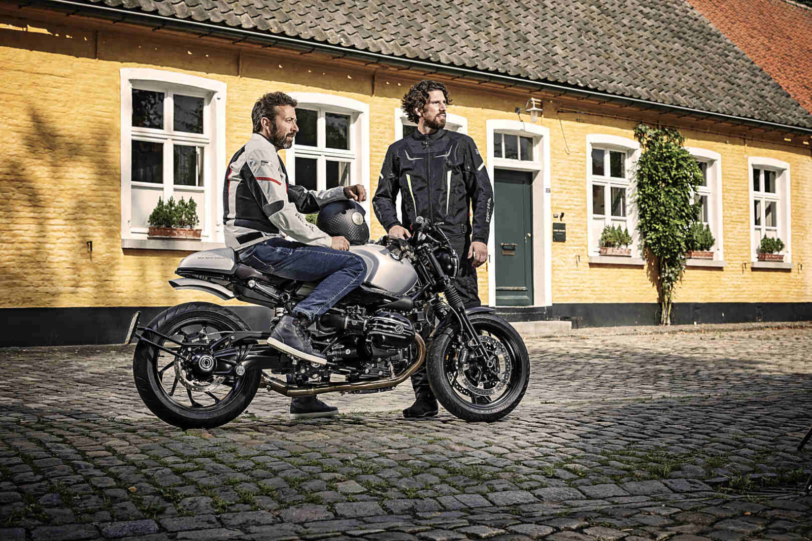 Geaca moto textil Richa Airstrike 2 pentru Barbati - Vara - Ventilata integral - Protectii CE [2]