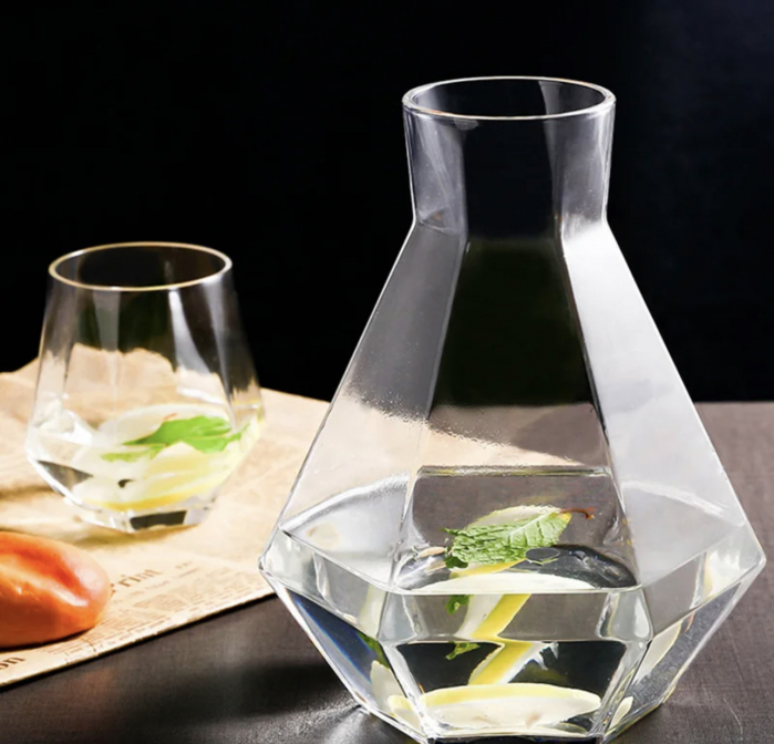 Set sticla cu 4 pahare, capac forma bila, model minimalist diamond, capacitate sticla 1380ml, pahar 300ml [4]