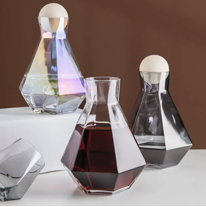 Set sticla cu 4 pahare, capac forma bila, model minimalist diamond, capacitate sticla 1380ml, pahar 300ml [5]