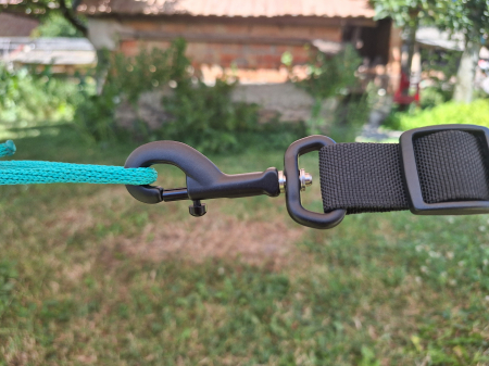 Black Aluminium Swivel Carabiner - Lightweight and AntiTwist [1]