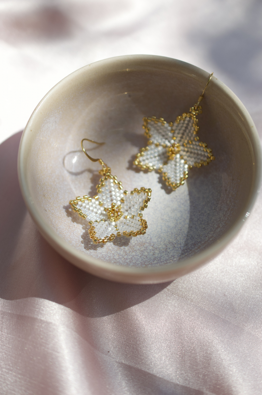 Cercei Pearl Petals [3]