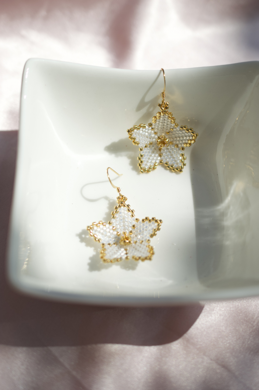 Cercei Pearl Petals [9]