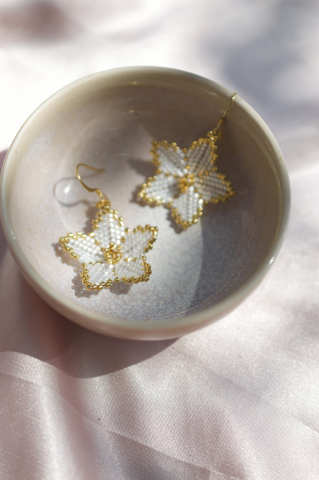 Cercei Pearl Petals [1]