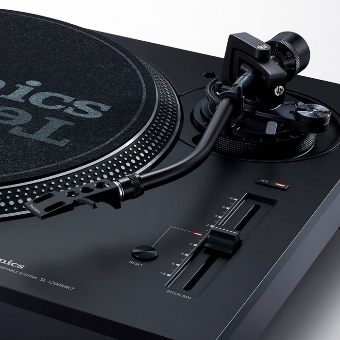 Technics SL-1210 MK7 Black [8]