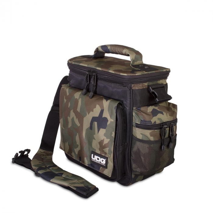 UDG Ultimate SlingBag Black Camo [3]