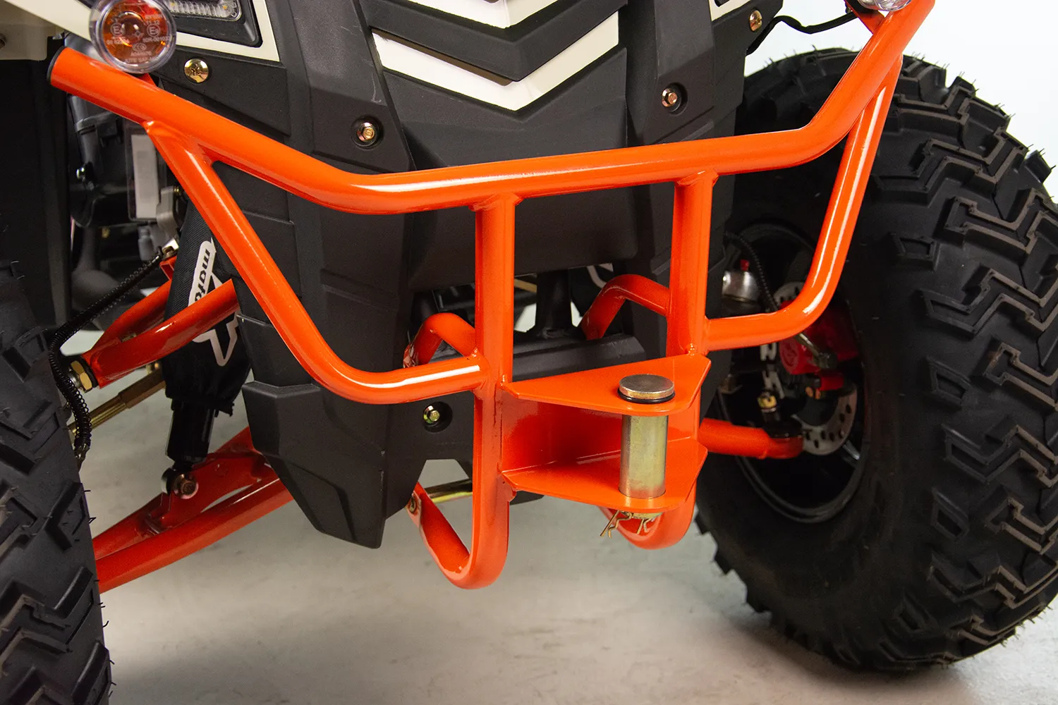 ATV Asix Magnum EEC 200cc, roti 10 inch, 1+1 viteze, cutie spate, inregistrabil T3B, culoare alb/portocaliu [9]