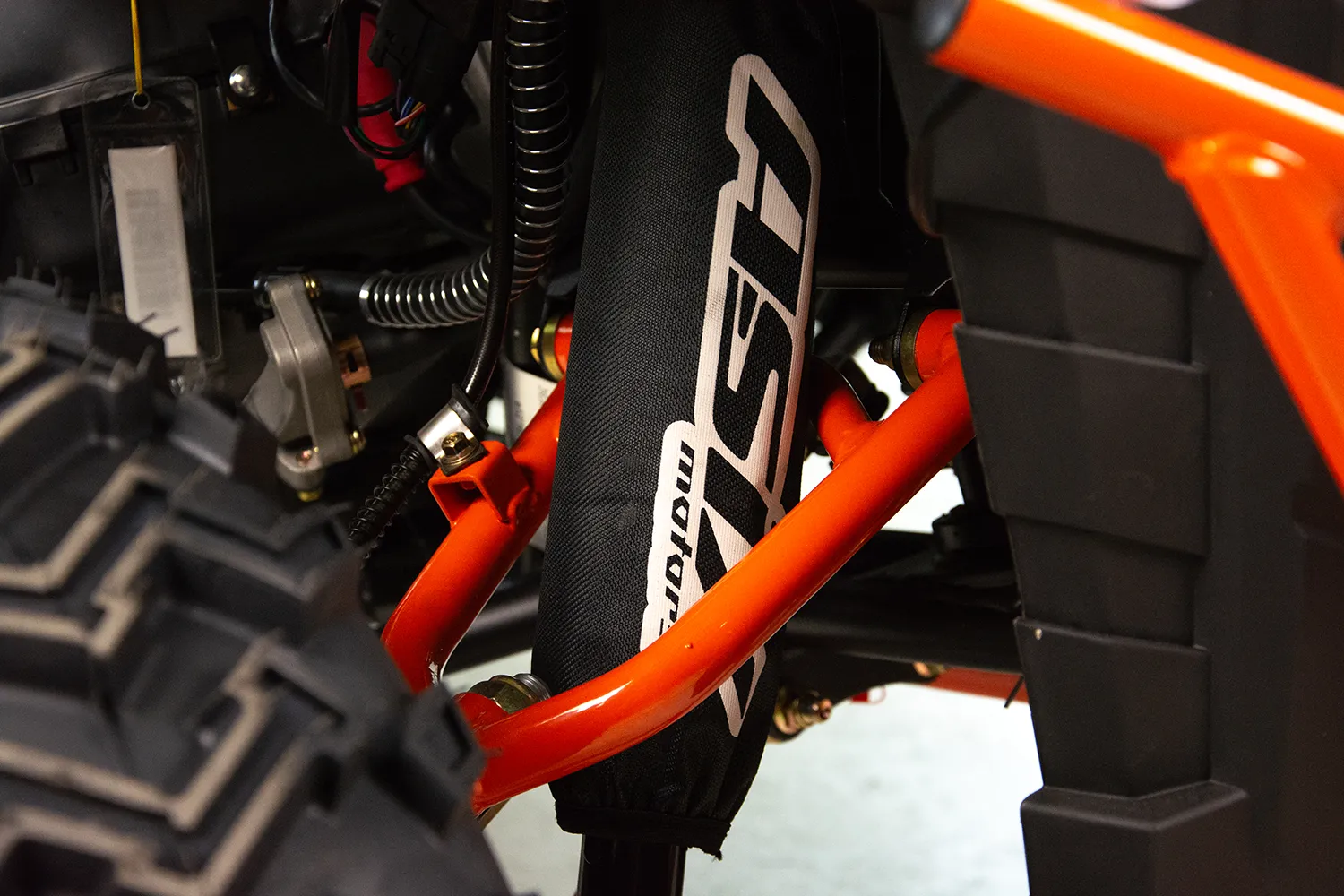 ATV Asix Magnum EEC 200cc, roti 10 inch, 1+1 viteze, inregistrabil T3B, culoare alb/portocaliu [11]