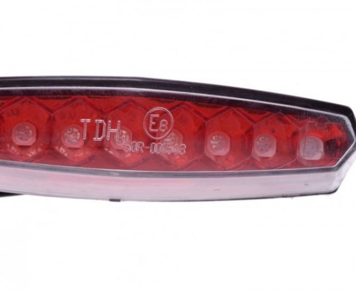 Lampa spate moto, Led, prindere sub carena/aripa, culoare negru [2]