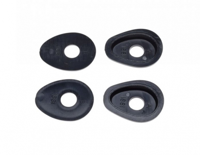 Set 4 capace cu gaura, adaptor semnalizari, carene Suzuki [2]