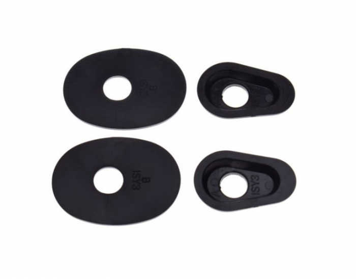 Set 4 capace cu gaura, adaptor semnalizari, carene Yamaha [2]