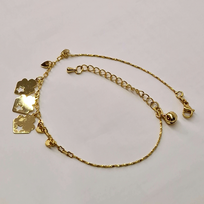 Bratara de picior placata cu aur de 14k cu trei pandante mari aurii si patru mici in forma de inima [3]