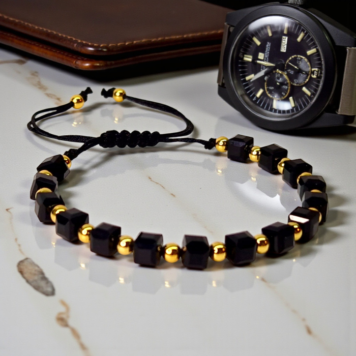 Bratara cu cristale patrate din onix si bilote placate cu aur de 14k [2]