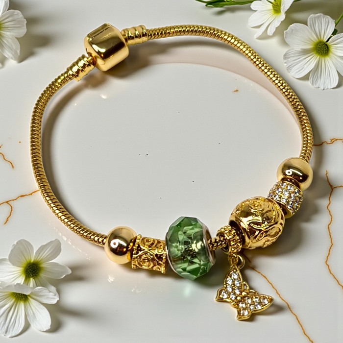 Brățară Caroline placată cu aur cu mărgea verde și charm fluture [2]
