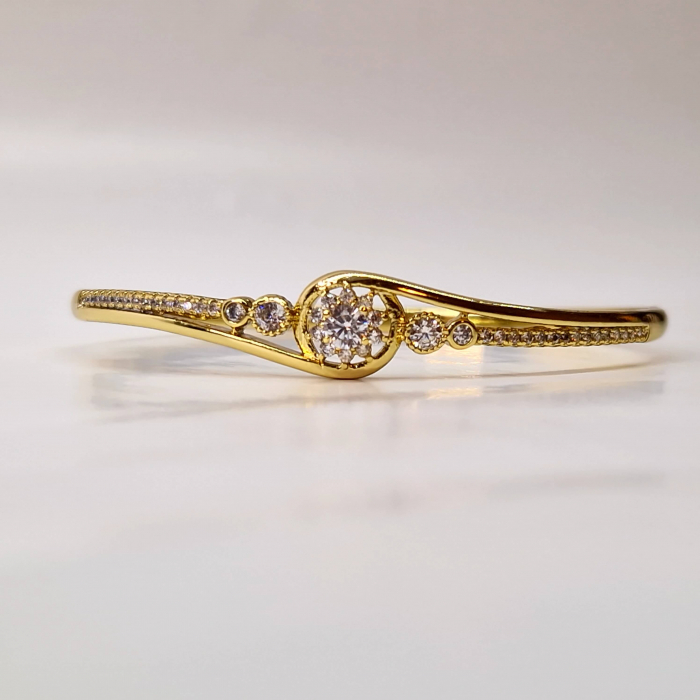 Bratara dama placata cu aur de 14k cu cristal central in forma de floare din zirconiu transparent [3]