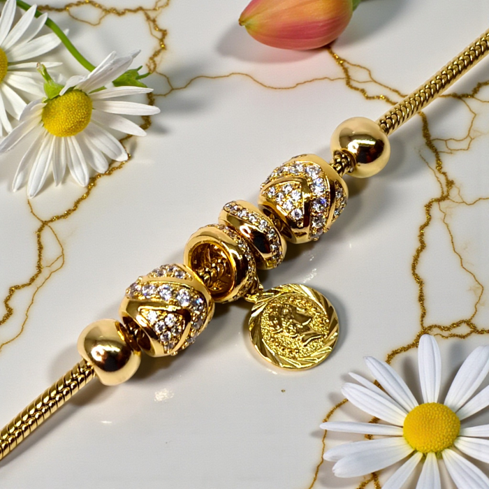 Bratara deosebita gen Pandora placata cu aur de 18k cu pandante impodobite cu cirstale din zirconiu [4]