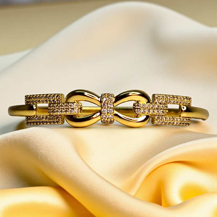 Brățară placată cu aur Karina cu nod elegant și zirconii [2]